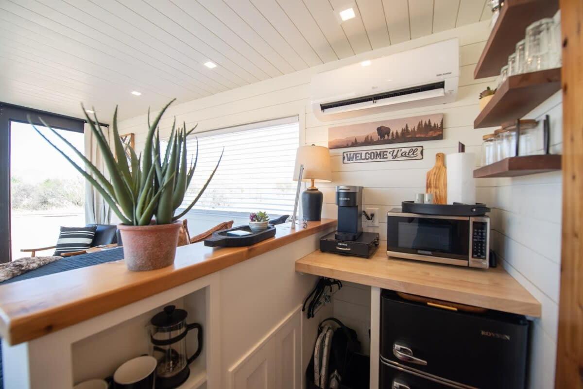 New The Buffalo-Shipping Container In Alpine Luaran gambar